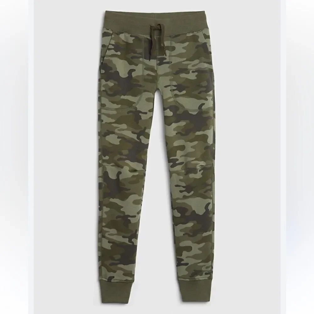 Gap Boys Kids Camouflage Green Sweatpants(Size XXL)